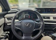 Lexus UX 250h Style