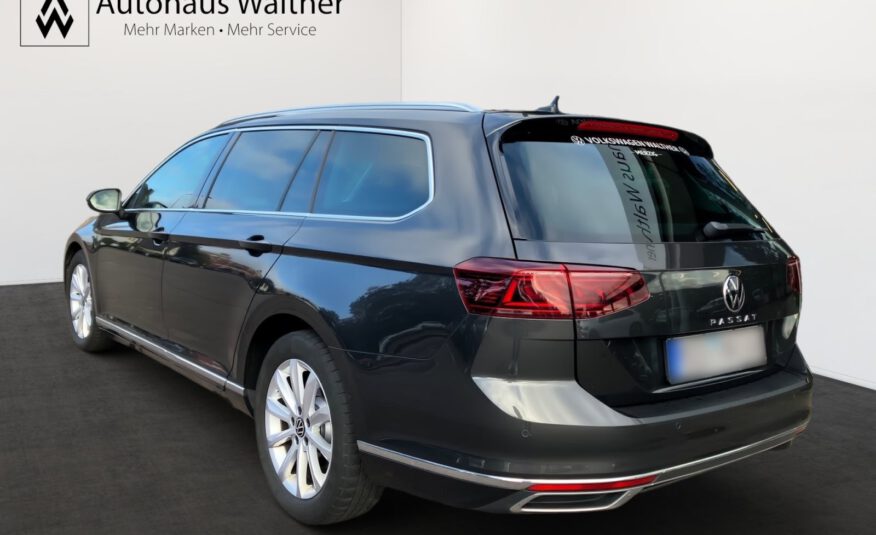 VW Passat Variant Elegance